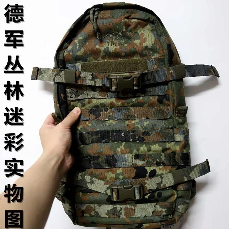 Paquete esencial estilo alemán TT FT Flecktarn 6L Assault Pack - Mochila compacta para patrulla de campo