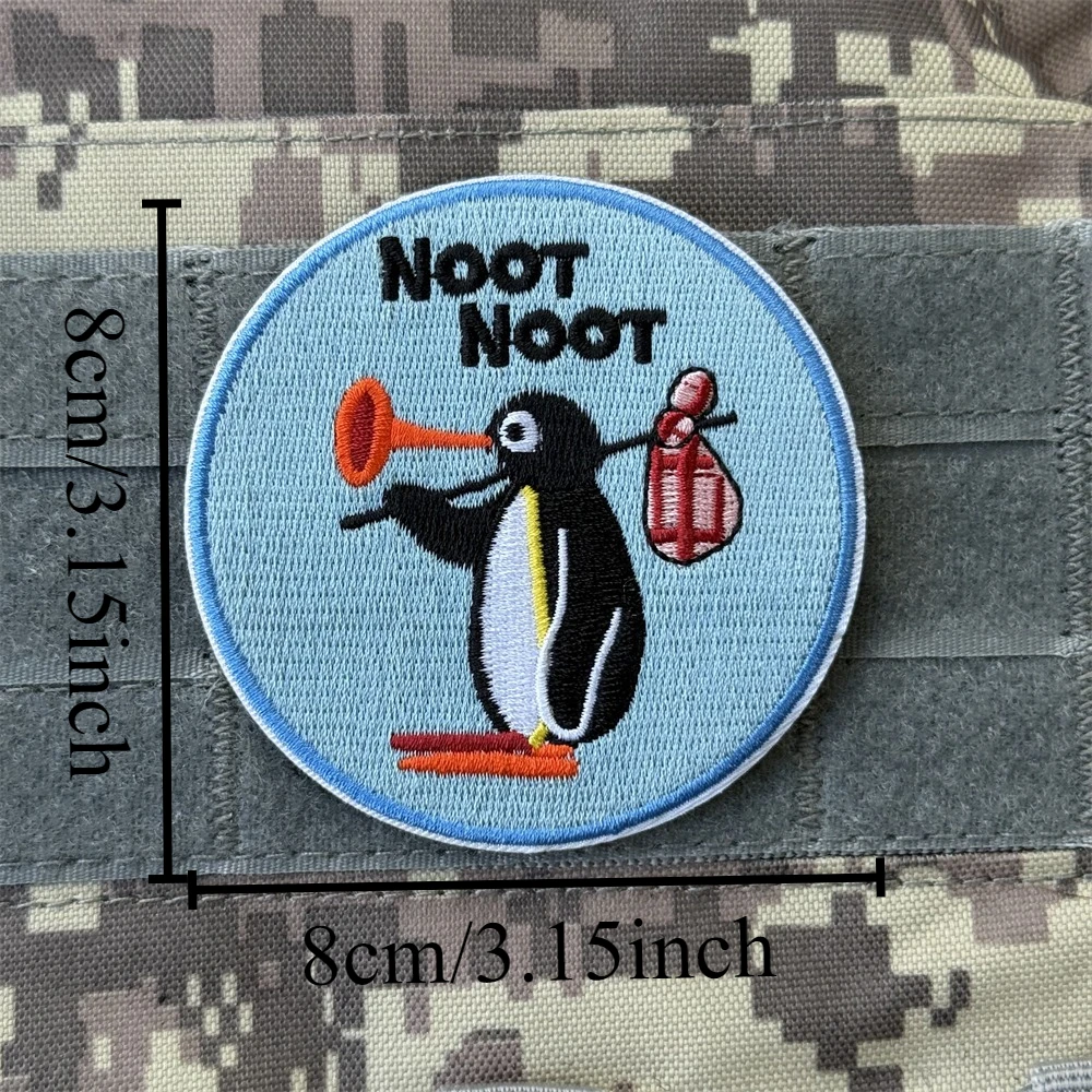 Insignia de moral bordada de pingüino trompeta "Noot Noot", parches tácticos para ropa, gancho y bucle, apliques adhesivos para mochila militar - imagen 2