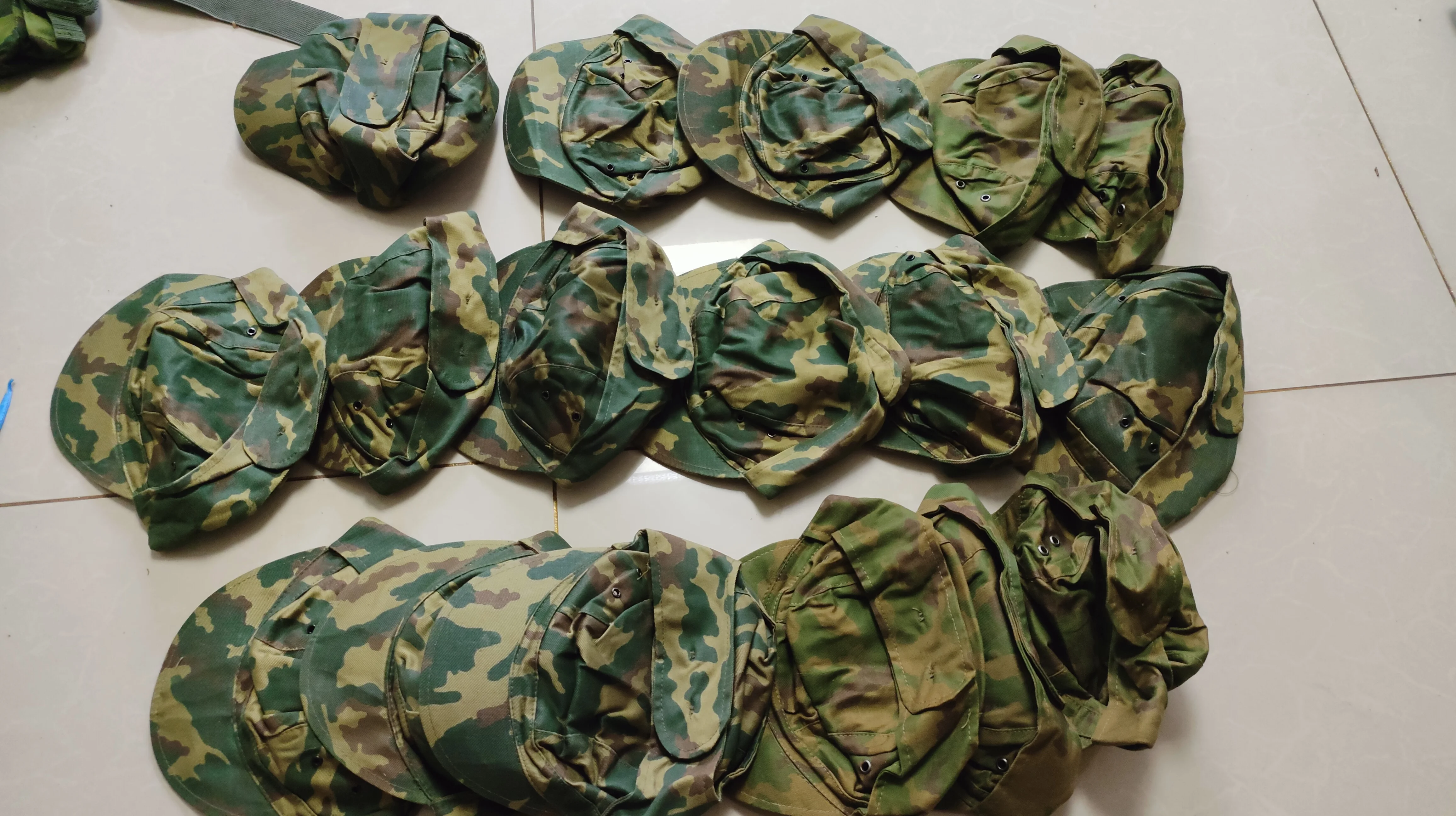 Gorra de soldado de camuflaje VSR93 original rusa - imagen 5