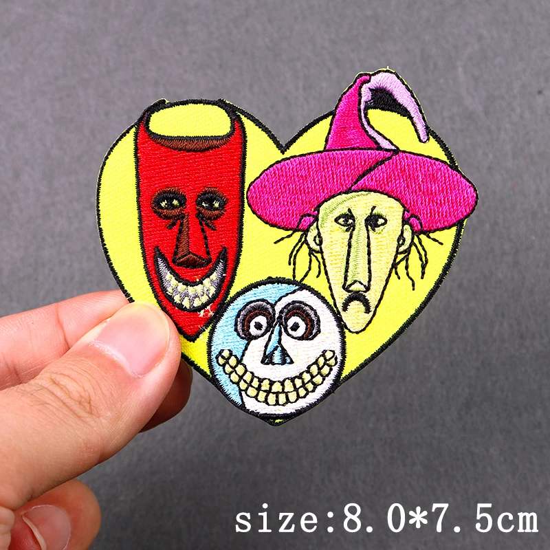 Parche bordado corazón y calavera Punk – Termoadhesivo para ropa - imagen 5