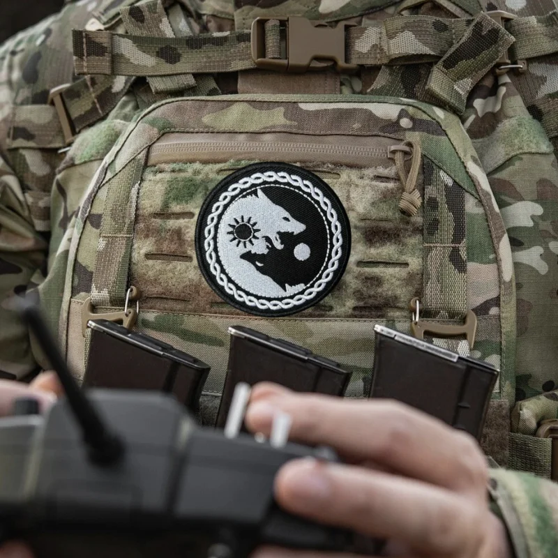 Parche bordado de lobo, chaleco táctico de caballero, sombreros con gancho y bucle, insignia de moral, mochila, pegatinas decorativas, parches para brazalete para ropa - imagen 5