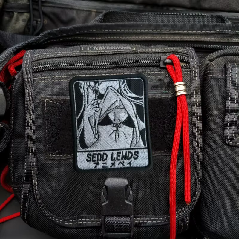 Parche anime gancho y bucle niña – Insignia moral para ropa y mochila - imagen 5