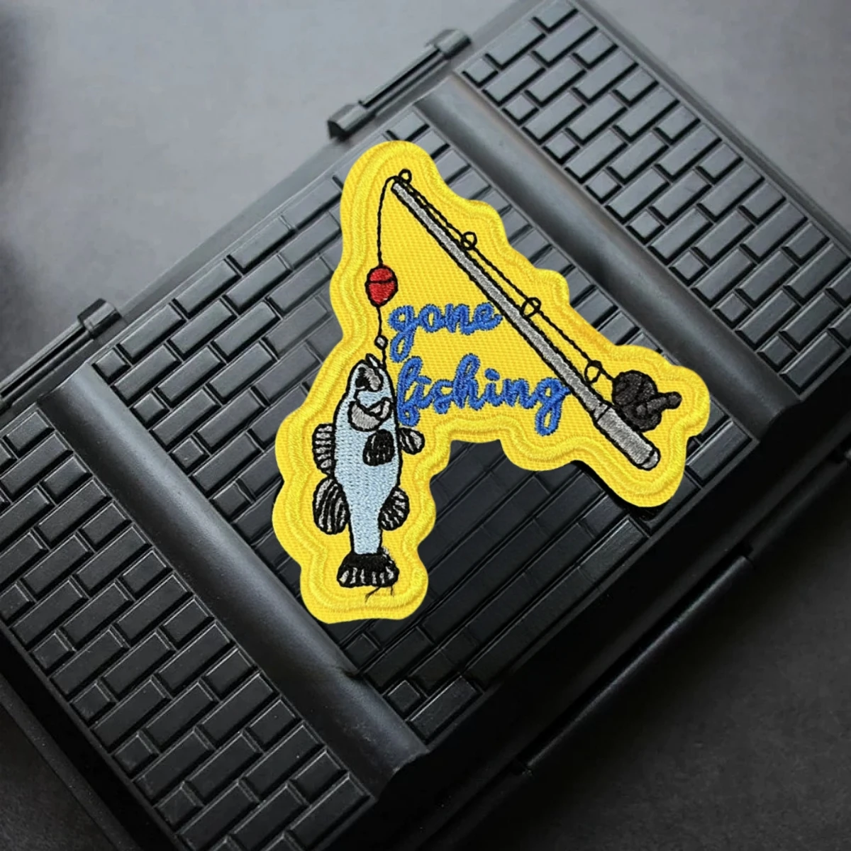 Parche táctico, insignia de moral de pesca, parches de gancho y bucle bordados amarillos para ropa, mochila, brazalete, pegatina - imagen 4