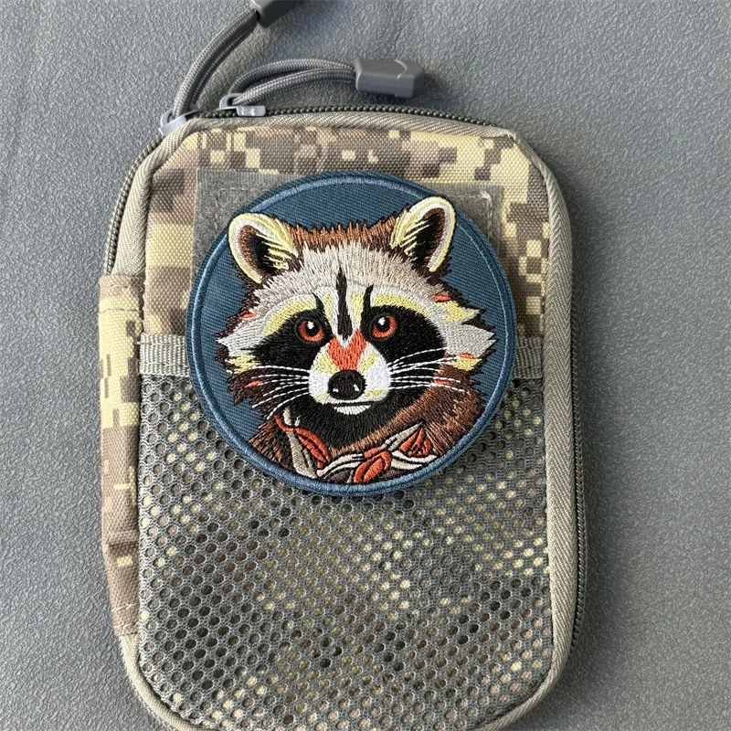 Parche "Raccoon", insignia de moral táctica, gancho bordado y bucle, mochila, ropa, accesorios decorativos, pegatina, brazalete