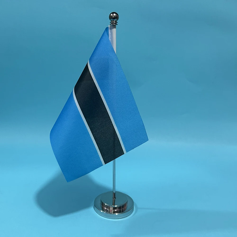 BANDERA DE SKY, escritorio de oficina, bandera pequeña de Botswana, 14x21cm, poliéster, BWP, bandera nacional de Botswana, pancarta de país, adornos de escritorio - imagen 4