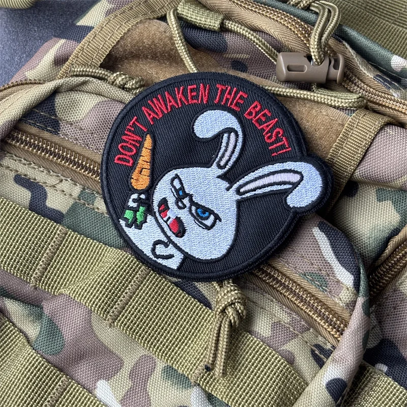 Parche bordado de conejo Chevron para ropa, insignias de moral táctica, parches militares con gancho, pegatinas para mochila