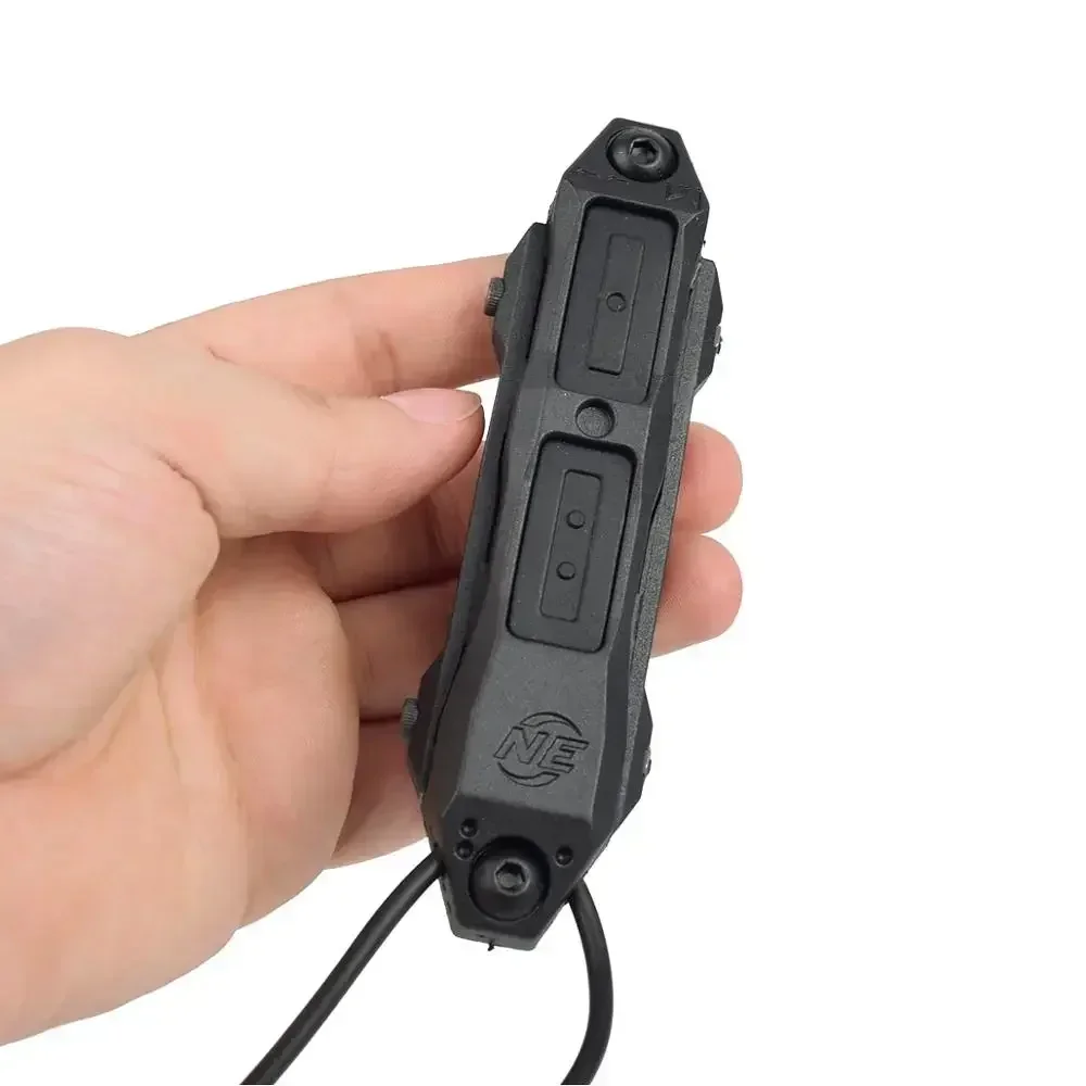 Botón de presión de interruptor doble remoto táctico para Keymod m-lok, riel de 20mm para PEQ-15 PEQ-16 DBAL-A2 Surefire M300 M600 - imagen 3