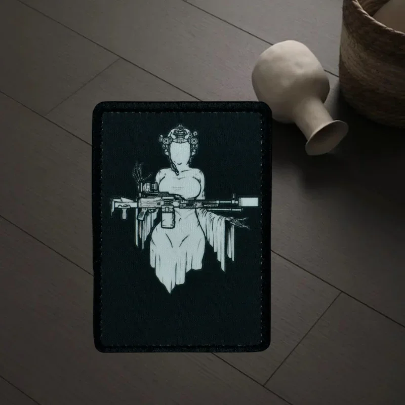 Parche de mujer fantasma, insignia de moral militar táctica, gancho y bucle, mochila, ropa, accesorios decorativos, pegatina, brazalete - imagen 3
