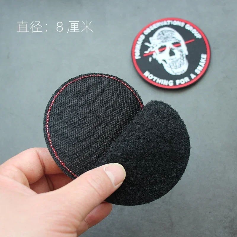 Parches tácticos del equipo antiniebla, grupo de observaciones hacia adelante, brazalete con gancho y bucle, insignia de moral bordada con calavera en mochila - imagen 5