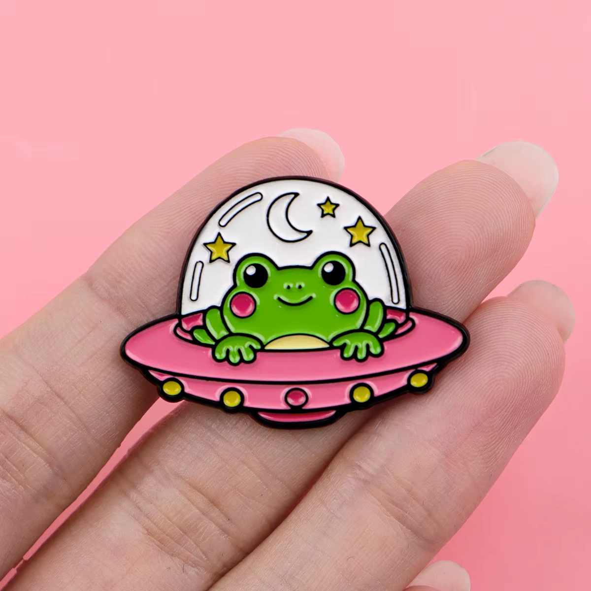 Pin colocado en una mochila