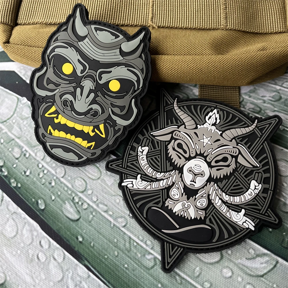 Parche táctico de cabra negra exótica Cthulhu, insignia de moral de PVC, parches de gancho y bucle para mochila, pegatinas militares, máscara de guerrero monstruo