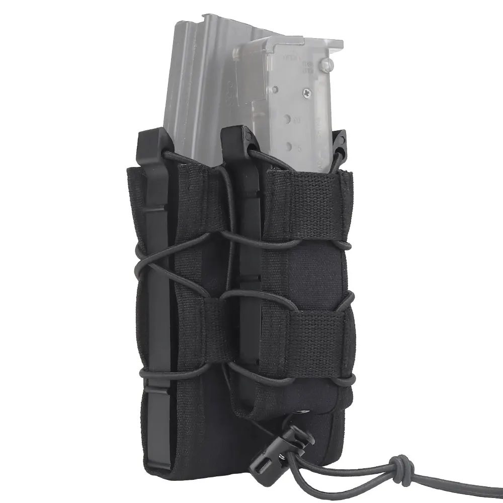 Detalle del sistema de fijación MOLLE y tira anular trasera