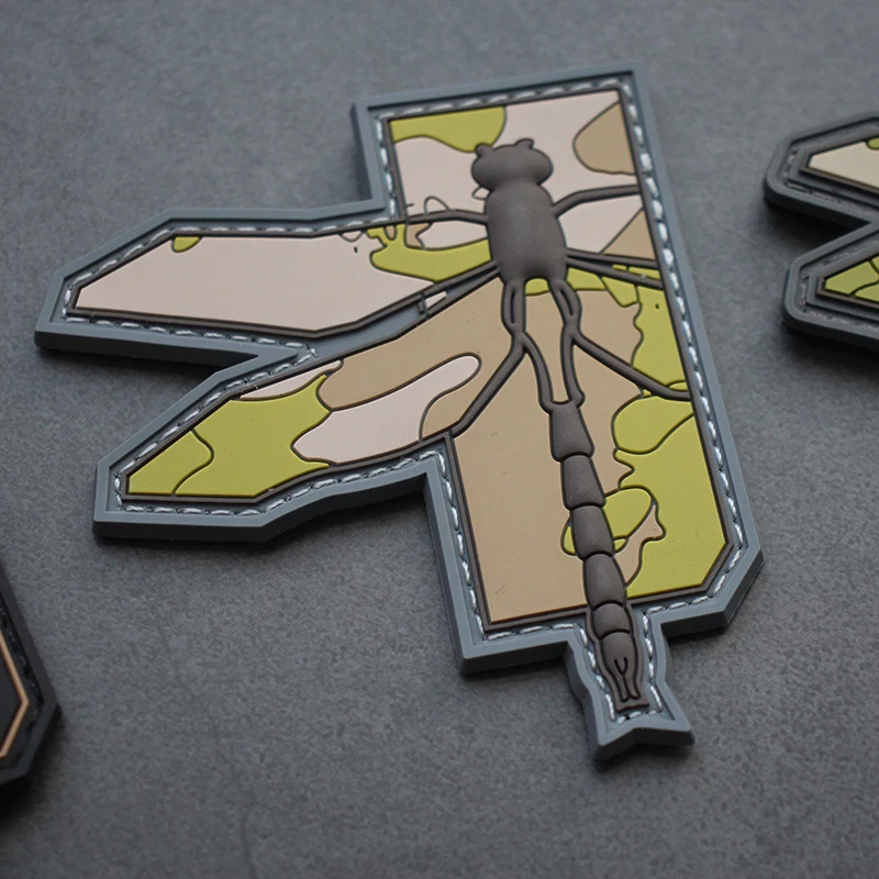 Accesorios para bolsas al aire libre, insignia de PVC de libélula de Color MC de camuflaje todoterreno, réplica de moral, parche para mochila de castor - imagen 5