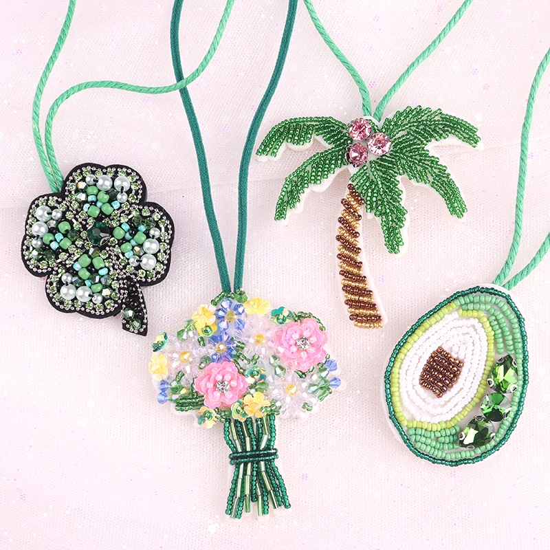Parche de abalorios con cuentas, trébol, palmera, colgante hecho a mano, colgante para bolso, colgante de diamantes de imitación, bolsa, cuerda, decoración colgante, regalos - imagen 3