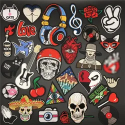 Parche táctico bordado calavera con auriculares para planchar o coser