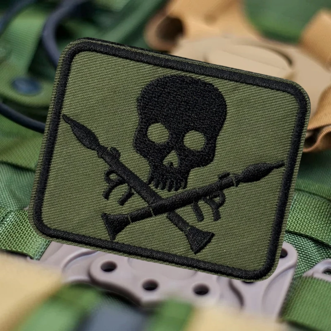 Cráneo con lanzadores de granadas RPG, insignia de moral militar táctica, parches bordados con gancho y bucle, pegatina para mochila para ropa - imagen 3