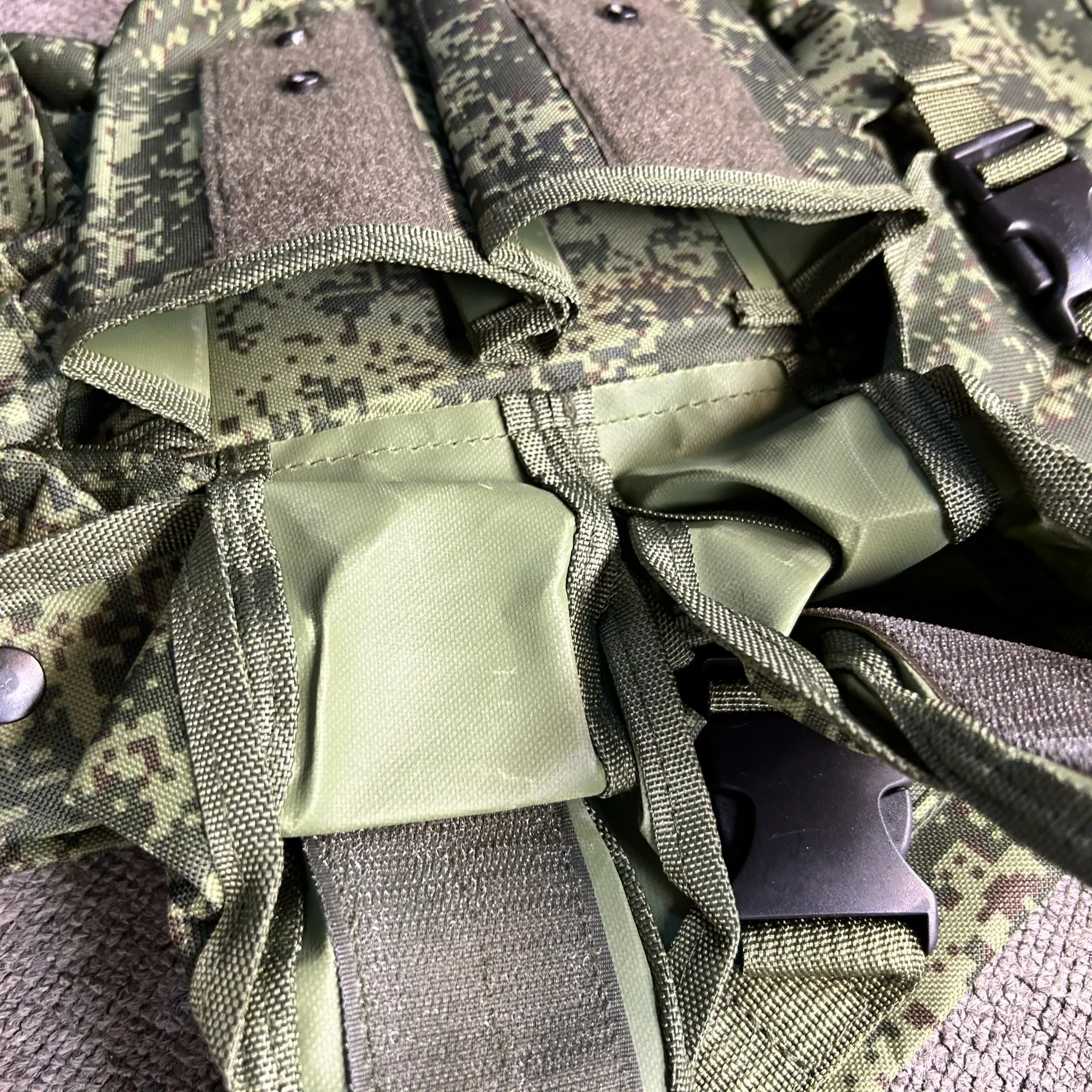 Plataforma de pecho táctica de camuflaje ruso EMR, chaleco de combate AK Mag Carrier con bolsas de utilidad de separación rápida - imagen 4