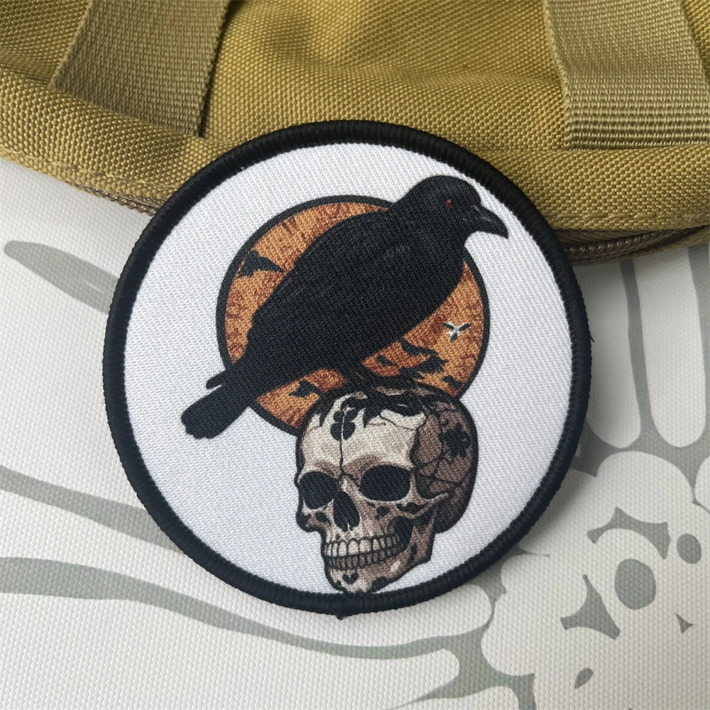 Parche táctico de moral de cuervo y calavera, brazalete militar, parches de gancho y bucle impresos para pegatina de mochila - imagen 4