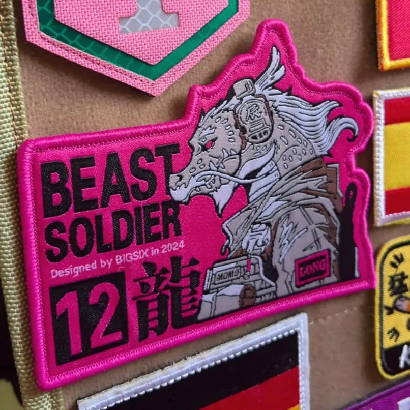 12 Zodiac Dragon 3D PVC parche bestia soldado insignia táctica para ropa y decoración de bolsos - imagen 5