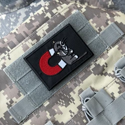 Parche Chevron "imán para gatos", insignia de moral táctica, parches bordados de gancho y bucle para ropa, pegatina de equipo militar