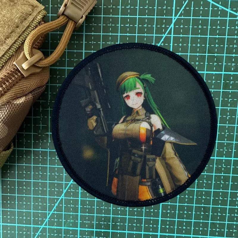 Parche de insignia de moral de chica hermosa de pelo verde, brazalete táctico de animación, gancho y bucle, mochila militar, accesorios para sombrero, pegatinas - imagen 2