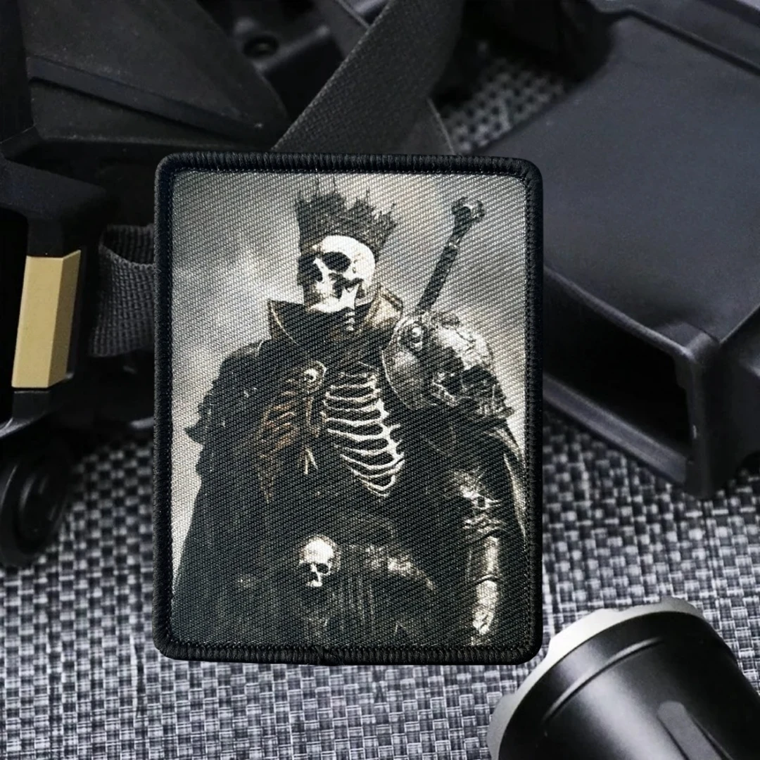Parche táctico de cetro de rey esqueleto, insignia de moral impresa, brazalete militar con gancho y bucle, pegatina decorativa para mochila - imagen 5