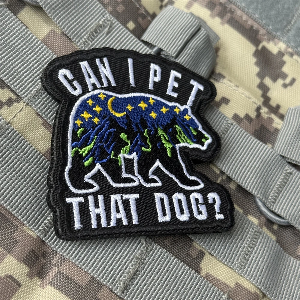 Insignia militar con parche táctico moral "¿Puedo mascota ese perro?" Parches bordados con gancho y bucle para ropa, pegatina para mochila - imagen 4