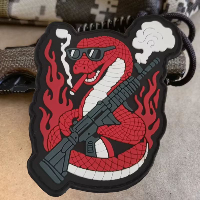 Parche táctico PVC serpiente roja con gancho y bucle chaleco - imagen 4
