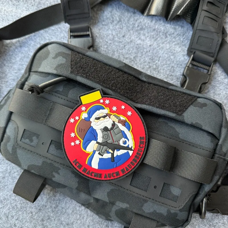 Parche táctico de Papá Noel con gancho y bucle, insignia de moral militar, brazalete de combate, mochila, parche de Navidad - imagen 4