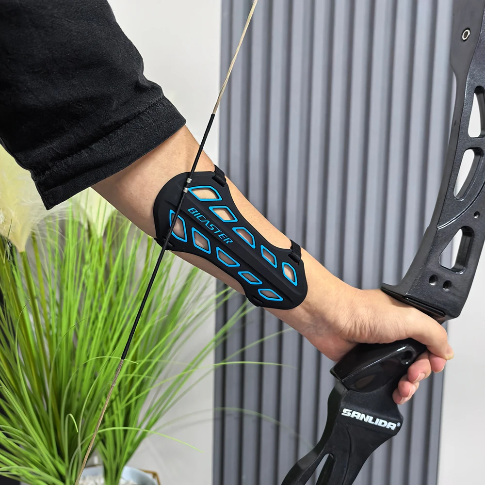 Protector de brazo de silicona para tiro con arco, correa ajustable, arco largo tradicional, arco recurvo, brazalete de caza, equipo protector, 1 ud. - imagen 5