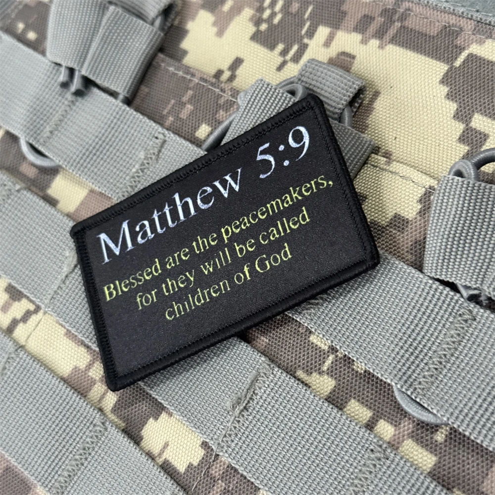 Matthew 5:9 versículo bíblico moral parche táctico impreso parches de gancho y bucle en ropa mochila militar pegatina brazalete apliques - imagen 3