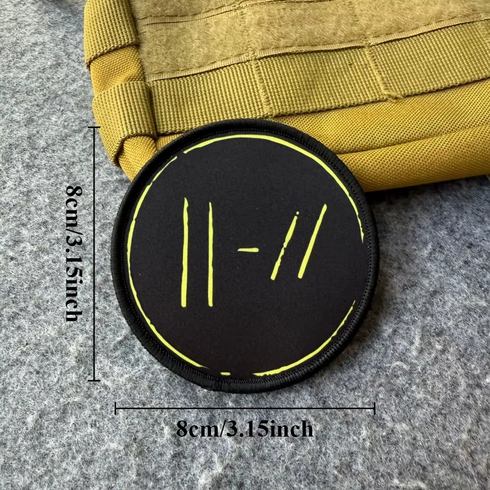 Parche táctico insignia circular moral negra y amarilla para MOLLE - imagen 3