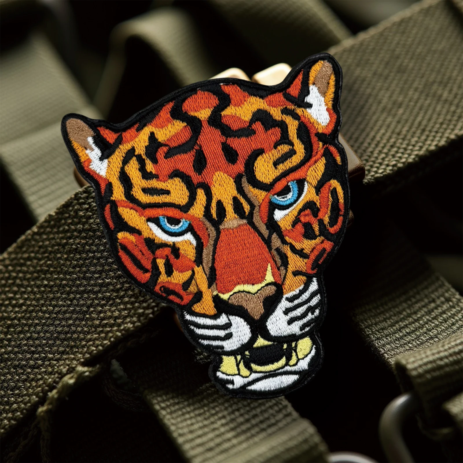 Parche de Velcros bordado de tigre feroz, insignia divertida con cierre de gancho y bucle para mochila táctica Molle, chaqueta y gorras - imagen 4