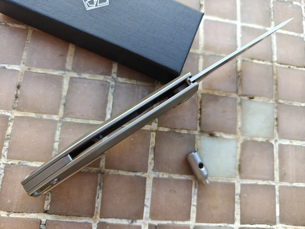 Cuchillo abierto y comparación de proporciones