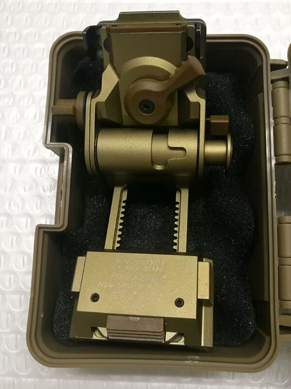 FMA Soporte metálico para casco NVG con función de luz - imagen 5