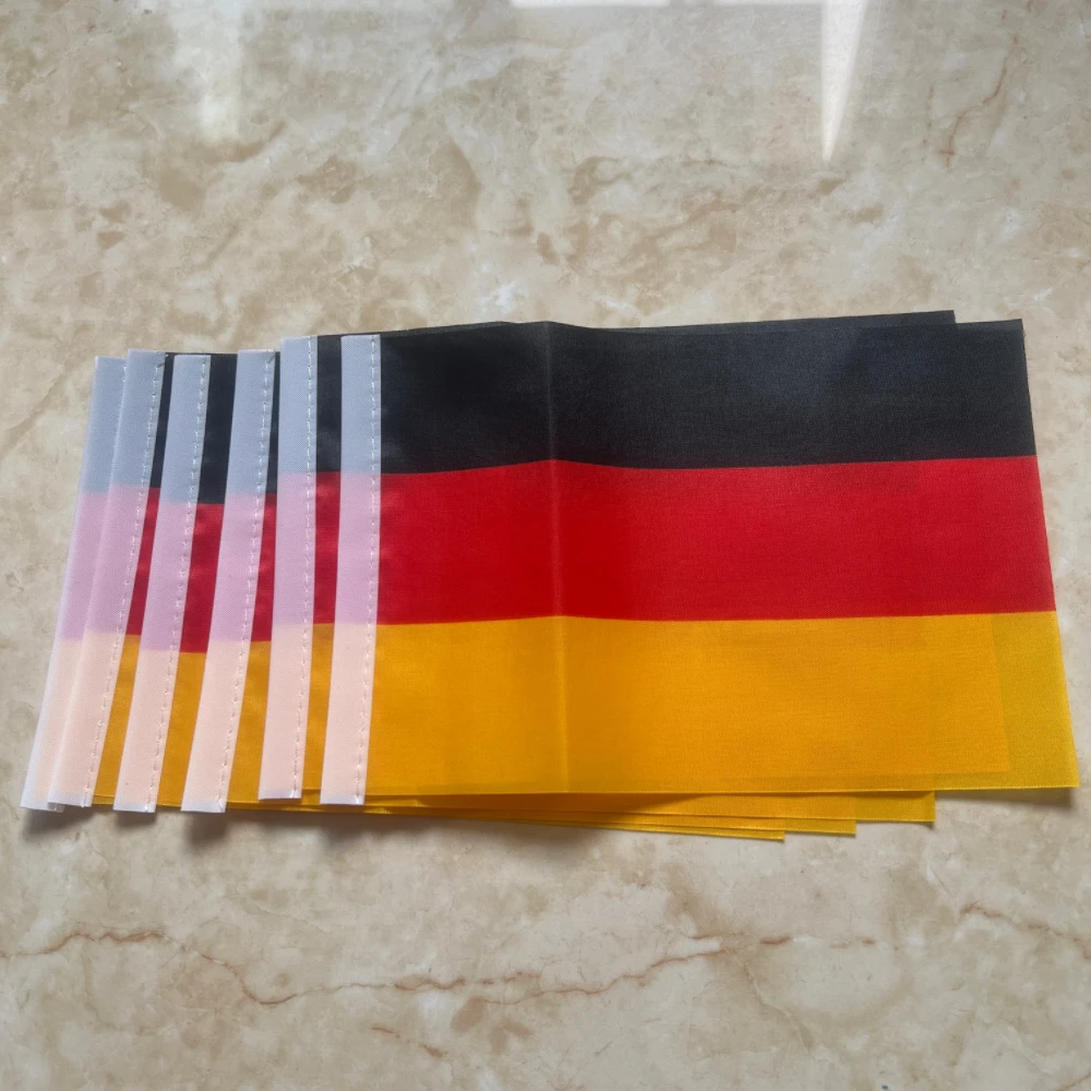 Bandera de Alemania de 14x21cm, Bandera de Copa Europea GER, país alemán, sostiene una pequeña bandera - imagen 4