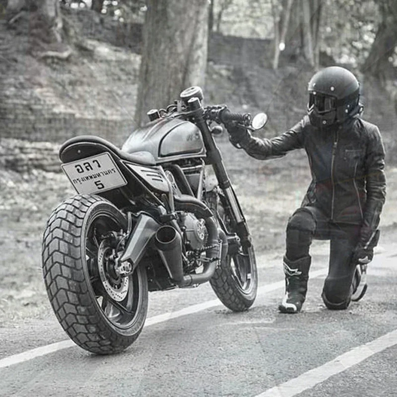 8757449126_687466347