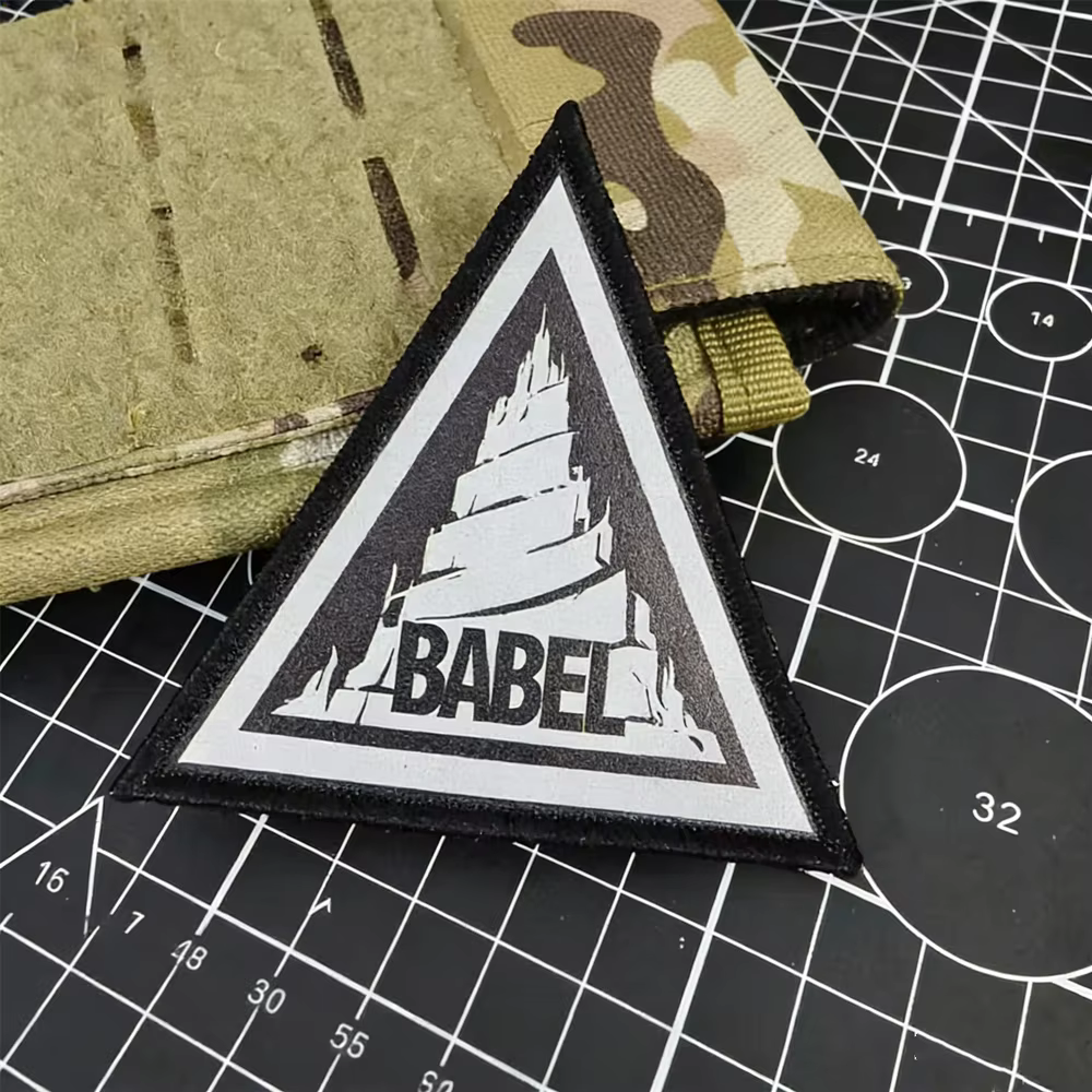 Arknights Parche táctico triangular Rhode Island Babel para ropa - imagen 2