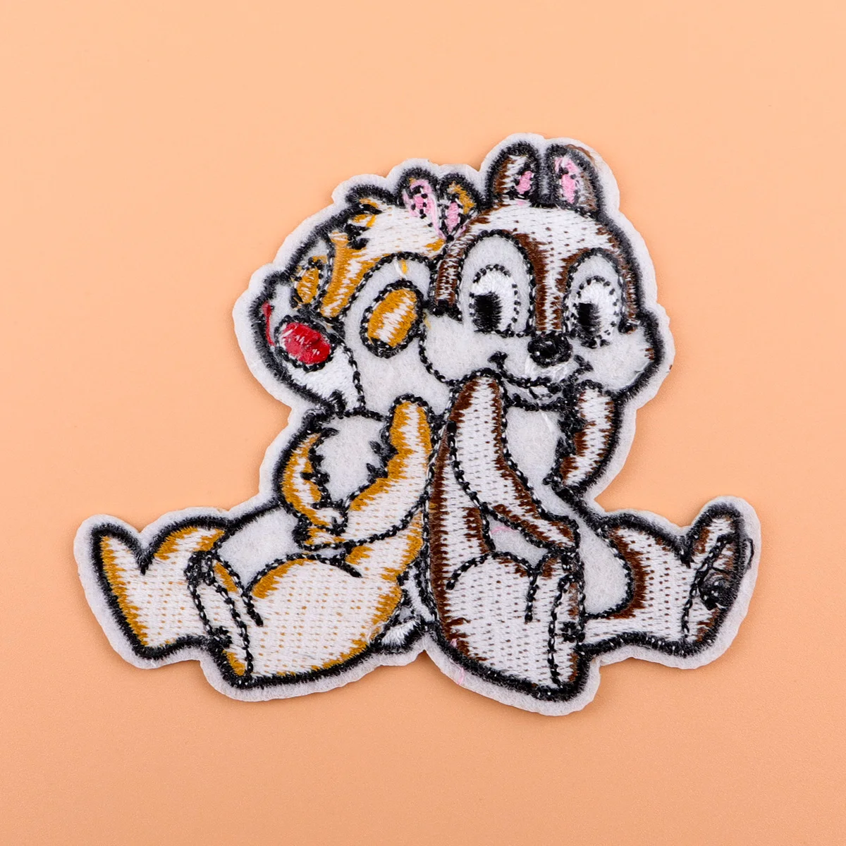 Lindo parche bordado de ardilla de dibujos animados hermanos parches de hierro para ropa termoadhesivos parches en ropa DIY coser insignias - imagen 4