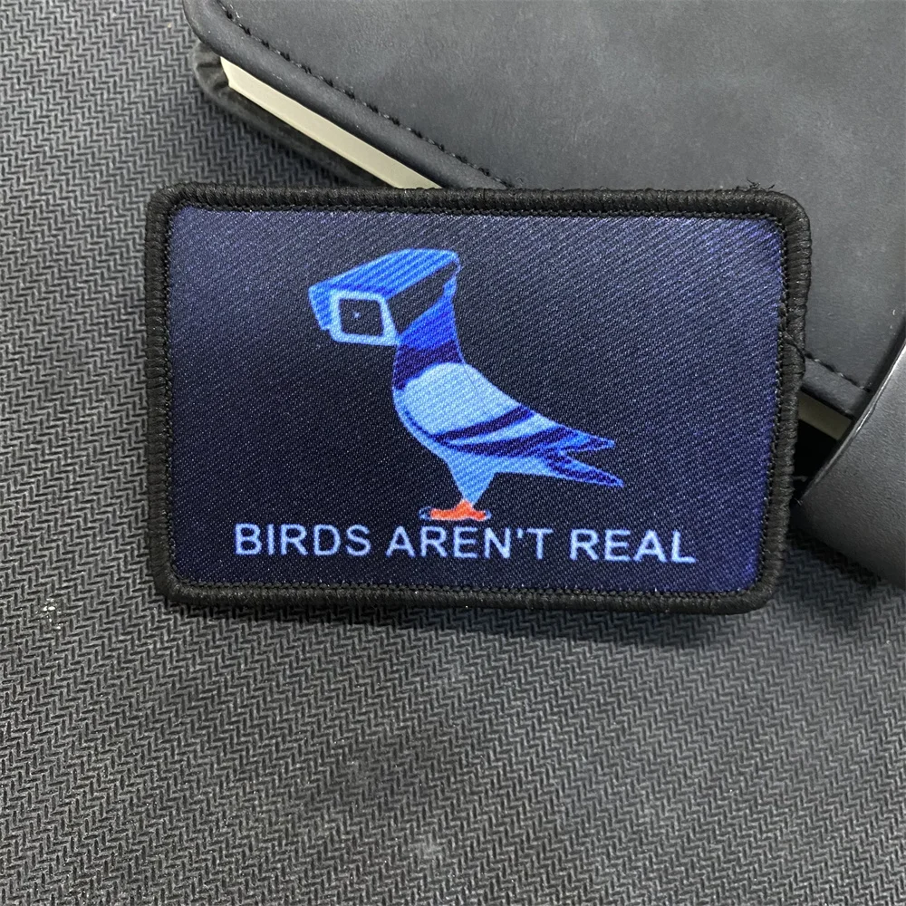 Los pájaros no son una conspiración Real, insignia de moral de broma, parches de gancho y bucle, pegatinas tácticas para mochila al aire libre, brazalete militar - imagen 3