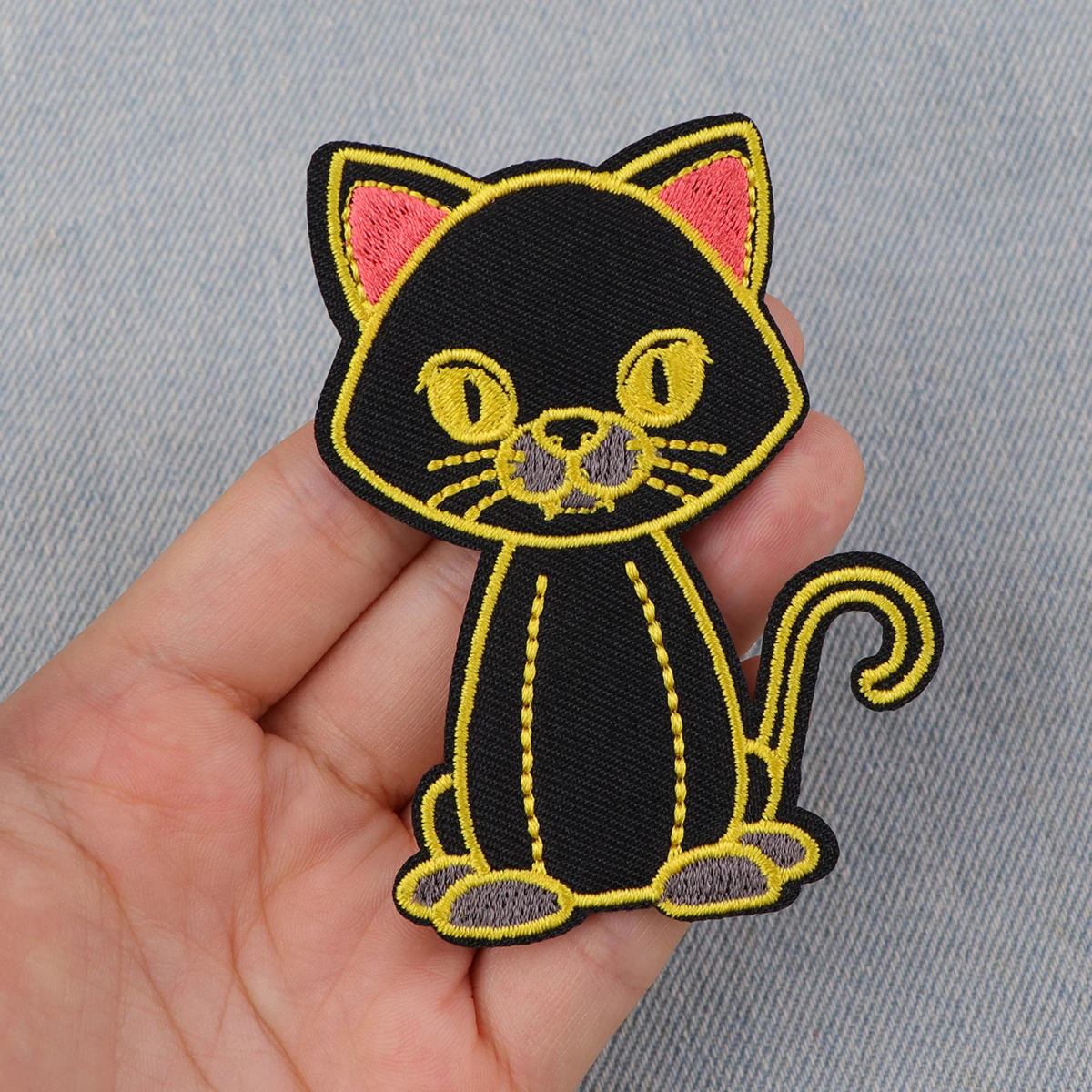 Parche bordado de gato negro, parches termoadhesivos de bruja divertida para planchar en la ropa, bricolaje, coser insignias de Halloween - imagen 4