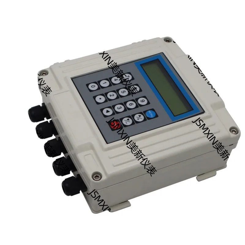 El caudalímetro ultrasónico está conectado a la sección de tubería colgada en la pared y el medidor de calor frío se inserta en la calefacción de gasolina - imagen 3