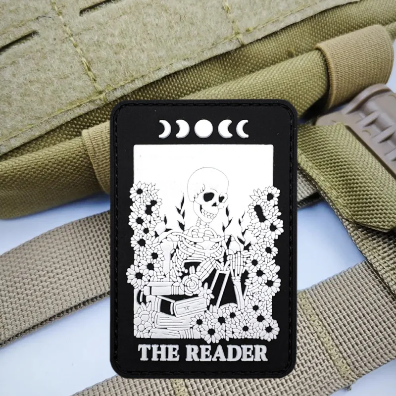 Parche de PVC con esqueleto "THE READER", chaleco táctico, sombreros con gancho y bucle, insignia de moral, pegatinas para mochila, parches para brazalete para ropa - imagen 5
