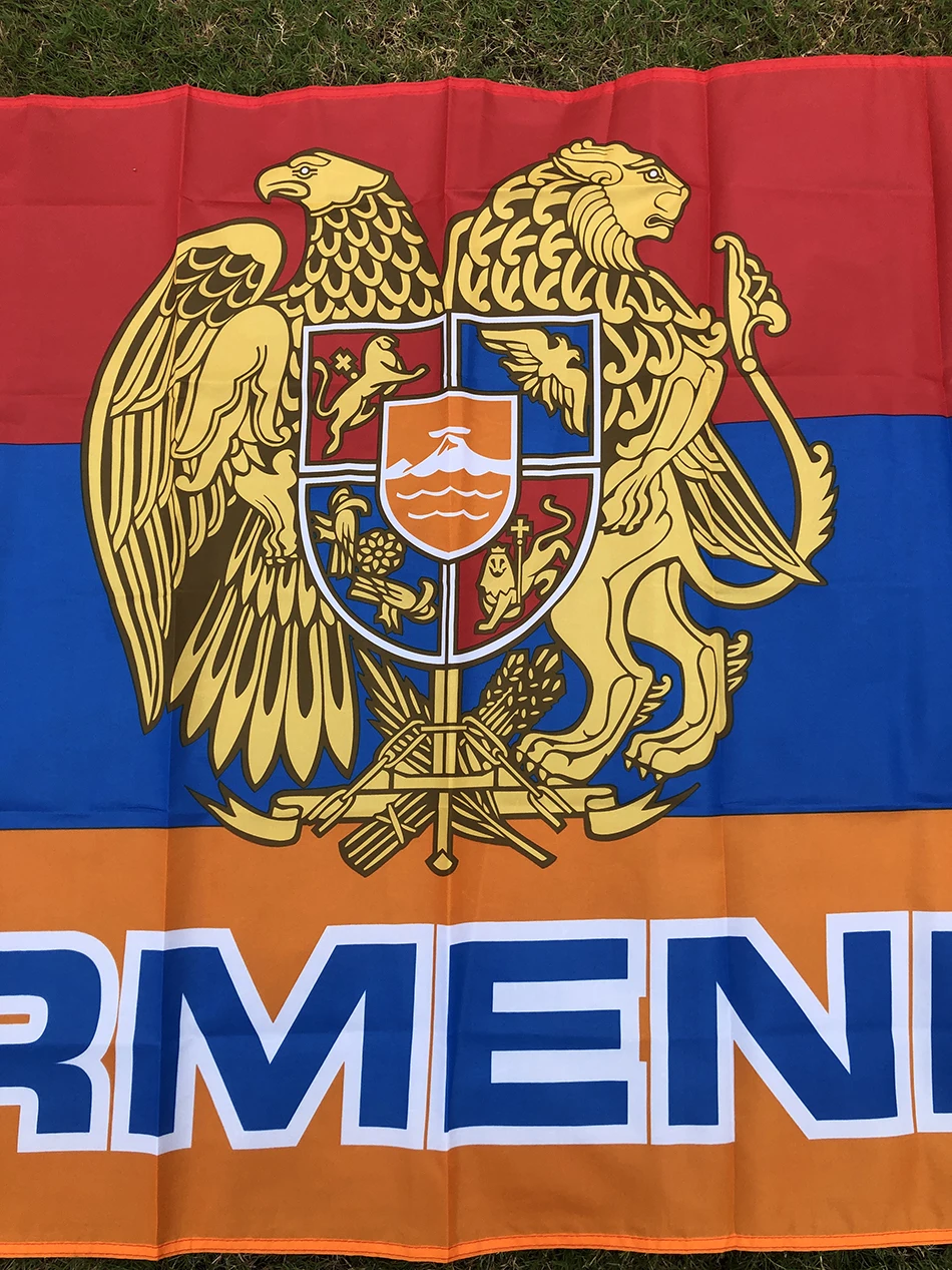 BANDERA DE SKY Bandera con emblema nacional de Armenia, 90x150CM, poliéster, colgante, bandera con emblema nacional de Armenia/bandera armenia para decorar - imagen 3