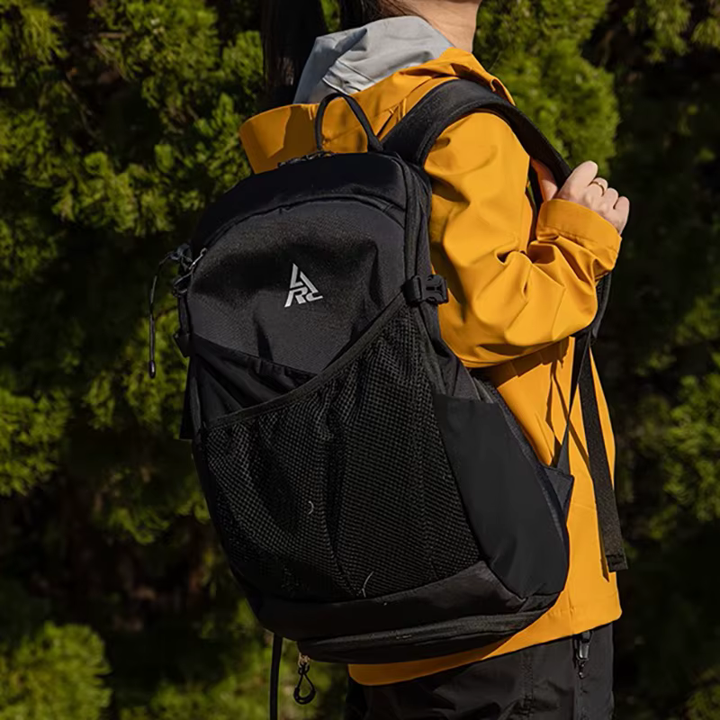 Mochila multideporte con compartimento para calzado – Táctica y viaje - imagen 5