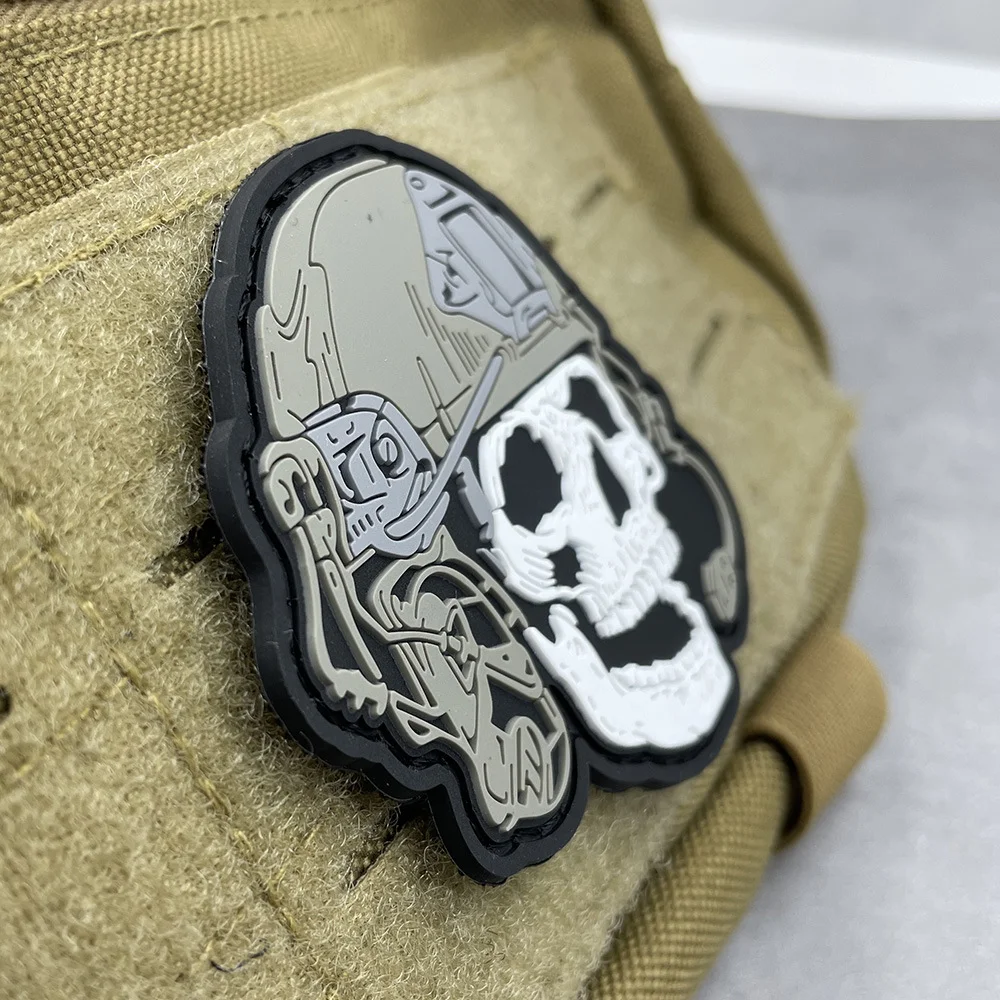 Parches de gancho y bucle de PVC para casco de calavera, insignia de moral táctica, pegatina decorativa para mochila militar - imagen 3