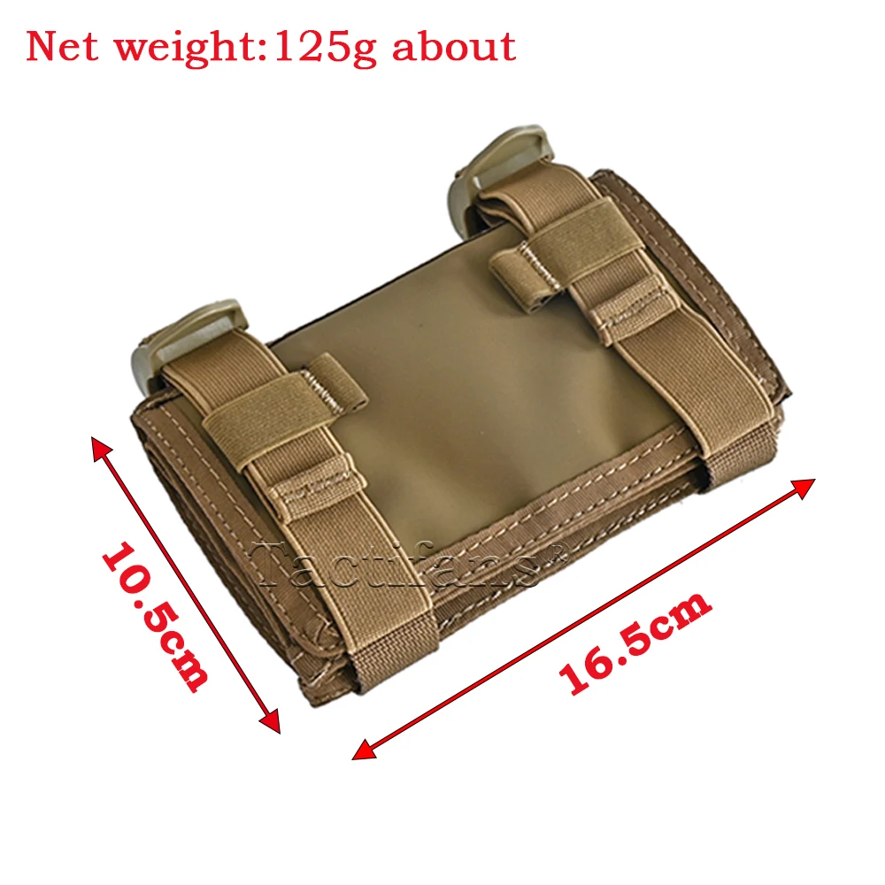 Brazalete TACTIFANS con cierre elástico ajustado al antebrazo