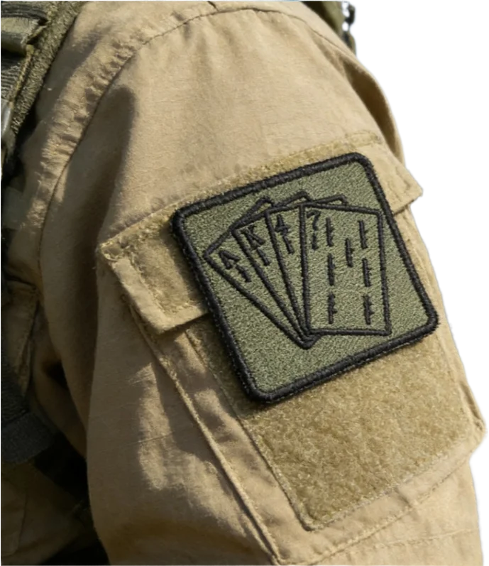 Parche velcro táctico AK-47 diseño cartas póker – Militar