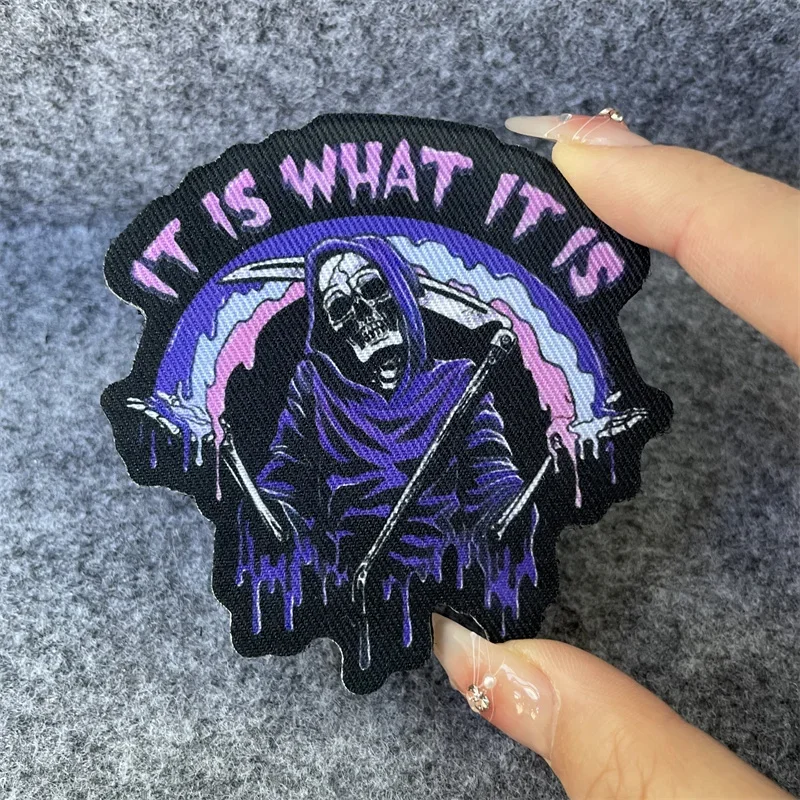 Parche espeluznante de Halloween, IT IS WHAT IT IS, brazalete de calavera con gancho y bucle, parche Punk, pegatina de tela, apliques para ropa - imagen 5