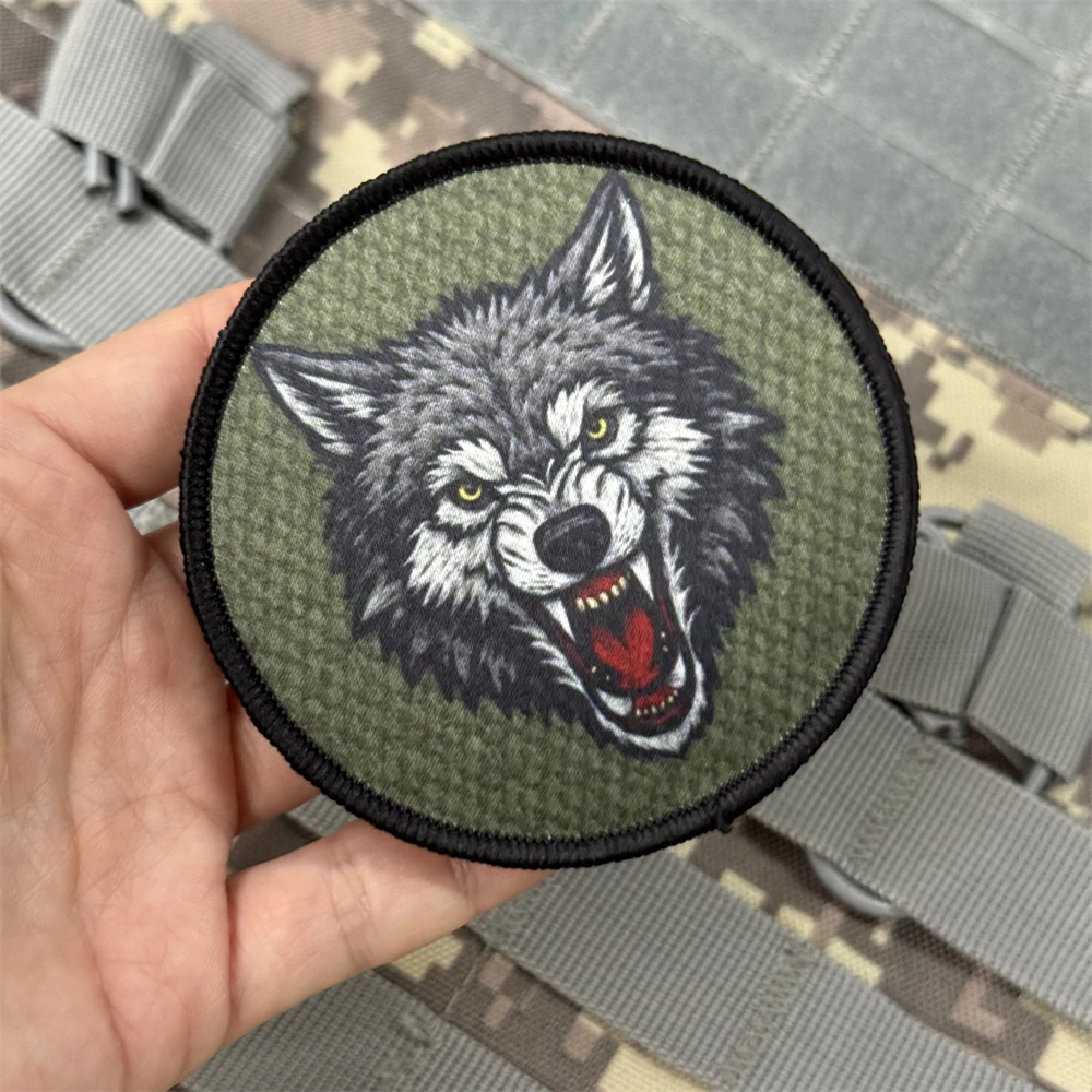 Parche táctico Chevron Wolf Morale, brazalete del ejército militar, parches bordados de gancho y bucle para ropa, pegatina para mochila - imagen 5